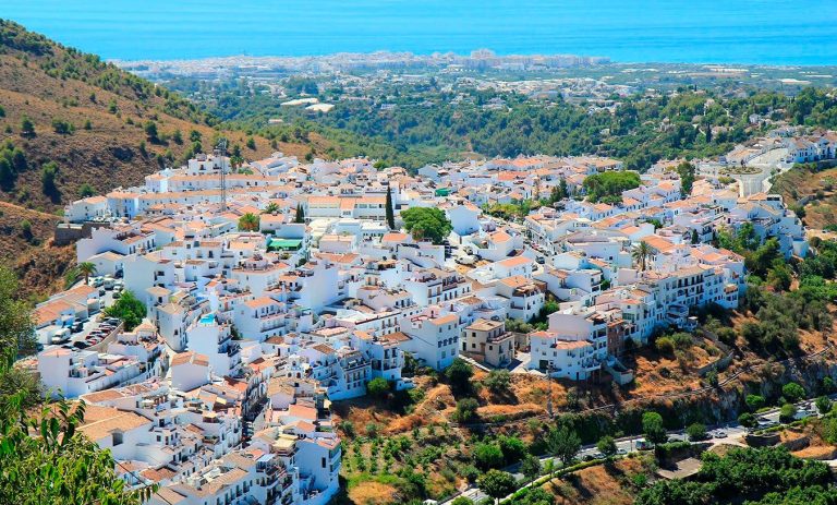 Las cinco rutas de la Axarquía superan la auditoría de la Q de Calidad destacando el alto compromiso y colaboración del sector público y privado