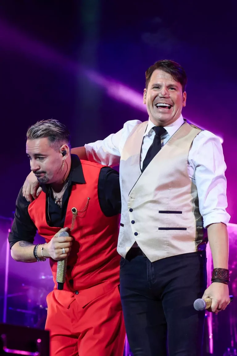 Últimos acordes de Andy y Lucas con un concierto marcado por detalles de tensión