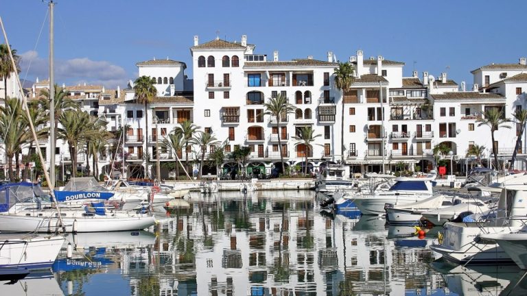 Los puertos de Estepona y La Duquesa, ejemplo de sostenibilidad turística en Andalucía