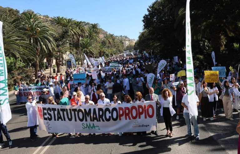 Más de 5.700 médicos de la provincia de Málaga están convocados a cuatro días de huelga