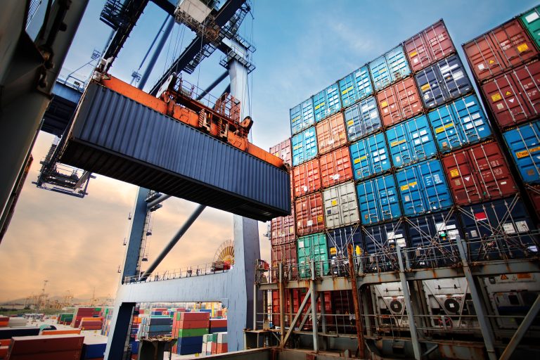 Málaga alcanza un nuevo récord histórico y supera los 3.000 M€ en exportaciones hasta noviembre de 2025