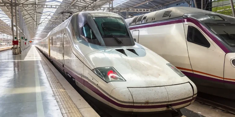Viajar en AVE entre Málaga y Madrid costará 22,20 euros por trayecto hasta marzo