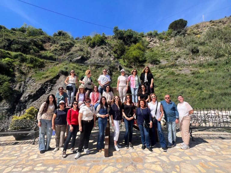 La ‘Ruta de los Alminares’ y el Parque Natural Sierras Tejeda, Almijara y Alhama centran la segunda jornada de promoción de la Axarquía con los técnicos de Turismo de Málaga