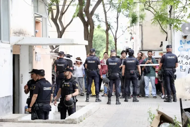 Desahucian en Málaga a un matrimonio de pensionistas dependientes tras doce años de alquiler y sin alternativa de vivienda