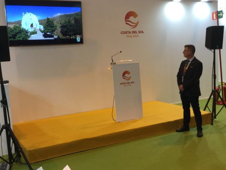 Canillas de Albaida ofrece a los visitantes experiencias de turismo activo en el Parque Natural de las Sierras Tejeda, Alhama y Almijara
