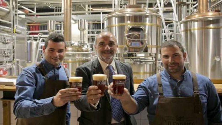 Cruzcampo crea la cerveza con cebada cultivada en olivares de Jaén, que se podrá degustar en La Fábrica