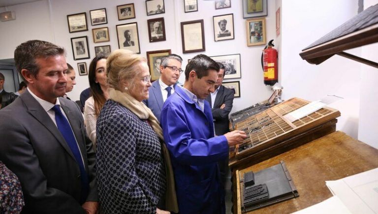 La antigua imprenta de los poetas del 27 revive con un soneto de Alcántara