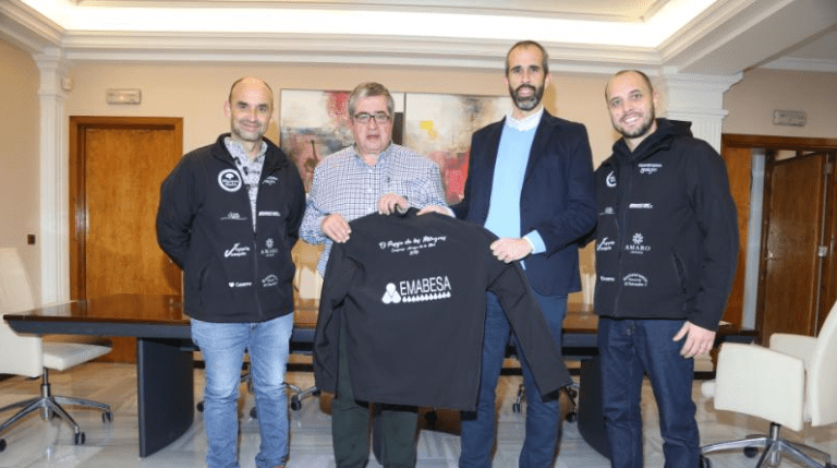A la comparsa de Benalmádena ‘El Pasaje de los Milagros’ la patrocinará Emabesa este Carnaval