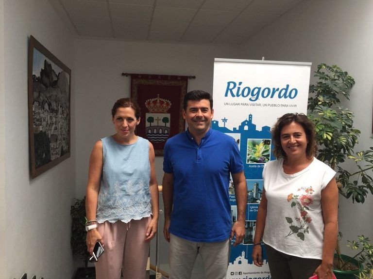 La red de senderos de la Axarquía se amplía con una inversión de 244.000 euros