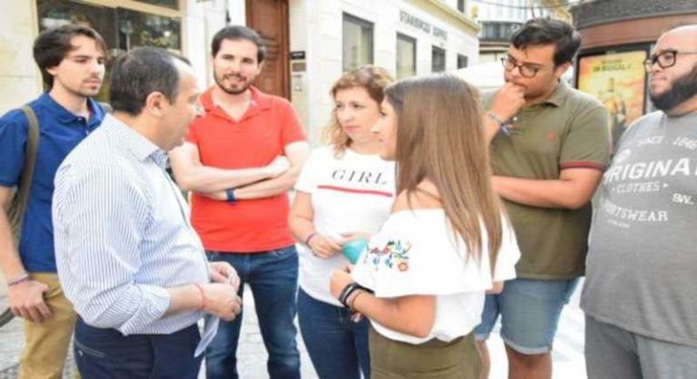 Campaña para difundir la «pionera» bonificación autonómica a las matrículas universitarias