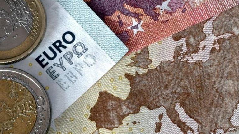 La ONCE y la Bonoloto reparten casi un millón de euros en Málaga