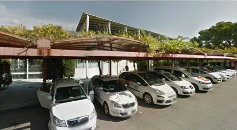 Se admite la petición del Taxi de ampliar la distancia mínima de 150 a 400 metros